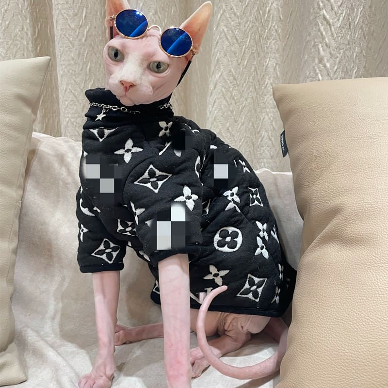The Louis Vuitton New Purr-fect Collection Showcases the Designer's Own Cats  - I Can Has Cheezburger?